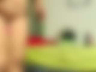 Jade-Roxx MILF webcam performer live streaming