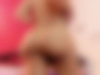 Jade-Roxx's Live Sex Cam Show