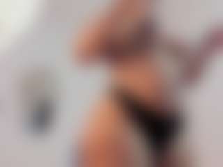 Jade-Roxx's Live Sex Cam Show