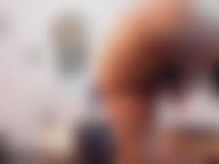 Live cam show with Jade-Roxx - Black College on CamClone