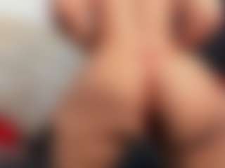 Jade-Roxx's Live Sex Cam Show