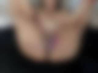 Jade-Roxx's Live Sex Cam Show