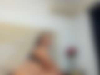 Live cam show with Jade-Roxx - Ebony Amateur on crypto-cams