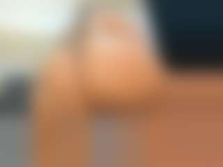 Jade-Roxx's Live Sex Cam Show