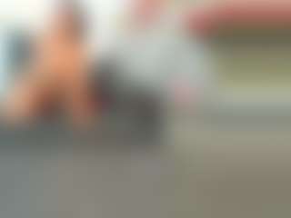Jade-Roxx MILF webcam performer live streaming