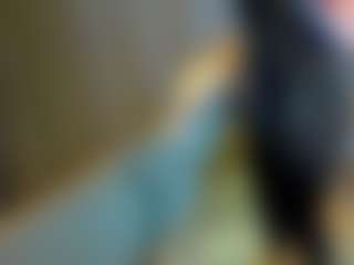 Live cam show with Lesyalis - Skinny Teen (18+) on chickslive.net