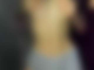 Live cam show with Lesyalis - Cute on Streamer API
