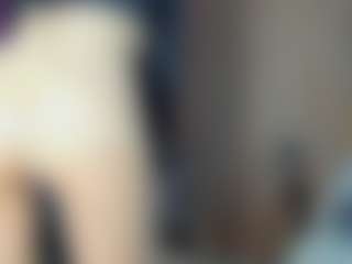 Live cam show with Lesyalis - Moaning on instabang