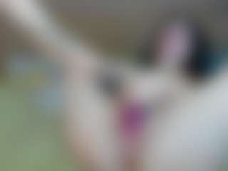 Lesyalis's Live Sex Cam Show