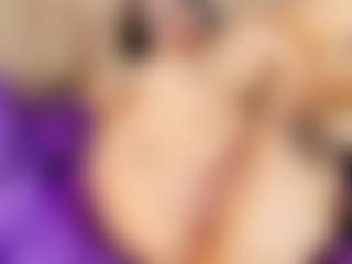 Live cam show with lil-miia - Average on MyBangCams