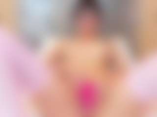 Live cam show with Mary-Spencer - Moaning on Camsoda