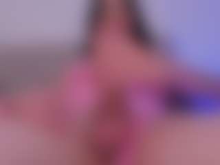 Live cam show with RosseAlicee - Big Balls on Camsoda