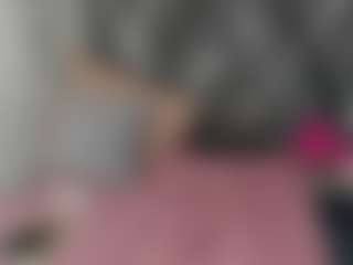 Live cam show with Sashagreyhh - Public on slutload