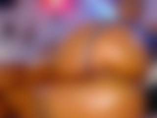 SellenaBee's Live Sex Cam Show