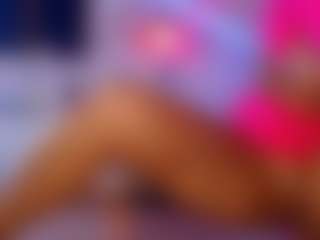 SellenaBee's Live Sex Cam Show