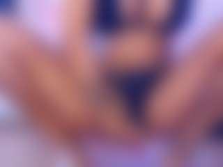 SellenaBee's Live Sex Cam Show