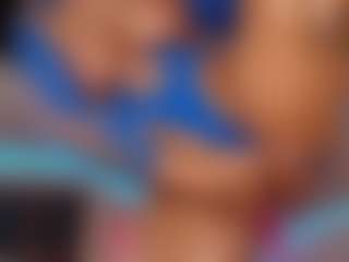 SellenaBee's Live Sex Cam Show