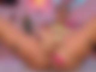 SellenaBee's Live Sex Cam Show