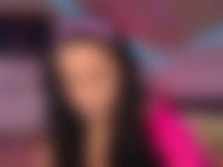 Live cam show with SellenaBee - Brown Hair Petite on Dare Cams