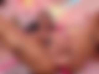 SellenaBee's Live Sex Cam Show