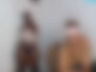 Live cam show with SweetJoy696 - Strip on Streamer API