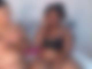 Live cam show with SweetJoy696 - Orgasm on TottyGirls