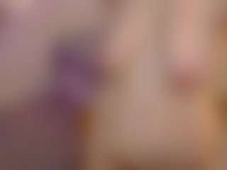 Live cam show with AngelEva - Butt Plug on SxyPornLive