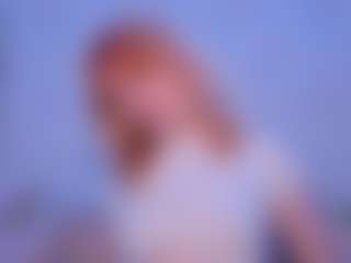 Live cam show with ElizabethRollens - College on Mixed Magazine Live