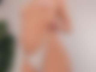 Live cam show with IleenWyrosdick - Facial Piercings on Livezox