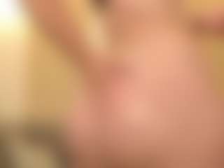 Live cam show with Nana-snow - Brown Hair on TeamSkeetLive