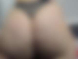 Nana-snow's Live Sex Cam Show