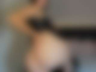Live cam show with Nana-snow - Brown Eyes Brown Hair on Camsoda