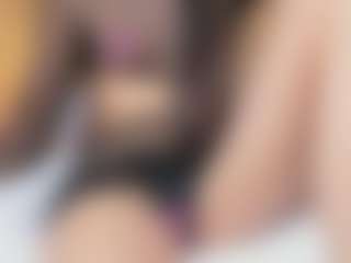 Live cam show with AitanaNoa - Camel Toe on wildcum.com