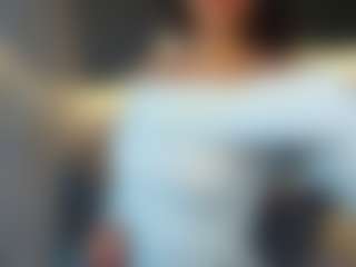 Live cam show with Candy-Sky-R - Skinny on Uber Horny