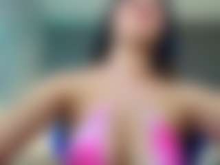 Live cam show with Candy-Sky-R - Geek on StripNow