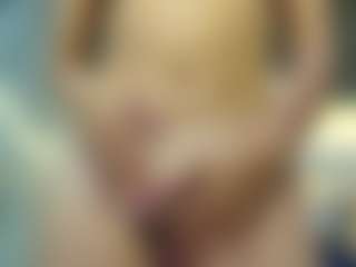 Live cam show with Candy-Sky-R - Strip on Camsoda