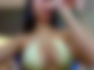 Live cam show with Candy-Sky-R - Athletic on SmokeAndPoke