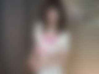 Live cam show with GladisBelousson - Young Adult on Fling VIP Chat
