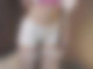 Live cam show with GladisBelousson - Cock Rating on anonymated.com