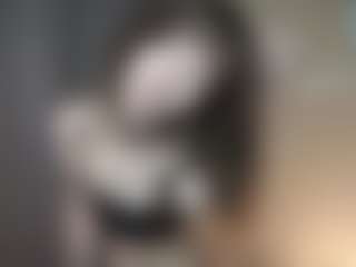 Live cam show with GladisBelousson - Skinny on CamwithHer