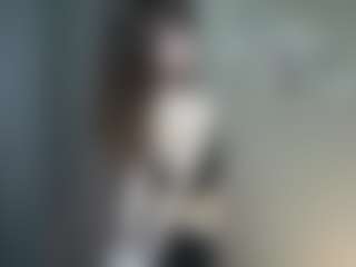 Live cam show with GladisBelousson - Hot on Adult Interactions
