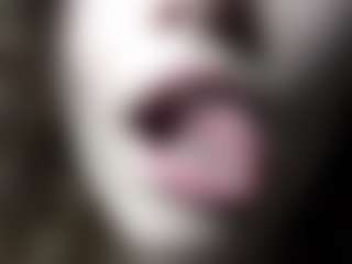 GladisBelousson's Live Sex Cam Show