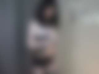 Live cam show with GladisBelousson - Small Tits on Chatstar