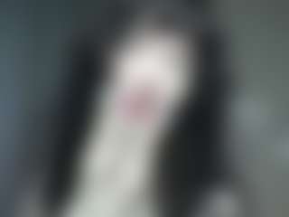 Live cam show with GladisBelousson - Young Adult on eurowanks.com