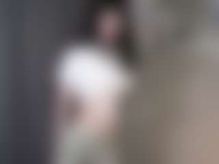 Live cam show with GladisBelousson - Petite on Camsoda
