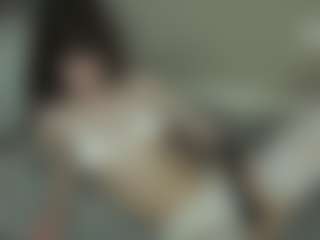 Live cam show with GladisBelousson - Moaning on hornycams.live