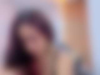 Live cam show with Lola-Roses-Tf - Natural on liverealitysex.com