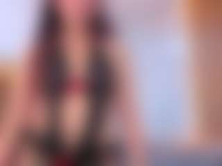 Live cam show with Lola-Roses-Tf - Red Hair Shaved Pussy on sexylivex.com