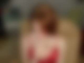 Live cam show with Pixiee21 - Red Hair on livesuperchat.net