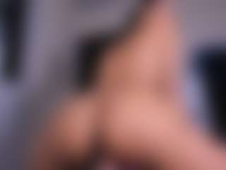 Live cam show with suzysuzza - Average on Camsoda